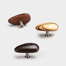 Pebble HL-065-1M furniture handle made of solid wood - side view