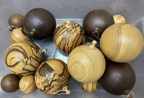 Набор деревянных новогодних игрушек из натурального дерева 