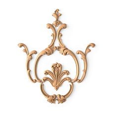 Wooden decor set with carved leaves and branches