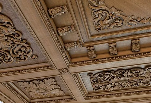 Роскошный интерьер с украшенным потолком и полиуретановыми элементами от STAVROS.