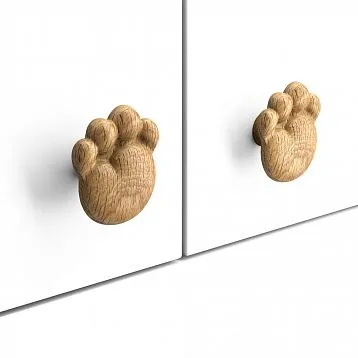 Оригинальная ручка из массива дуба или бука в виде лапки