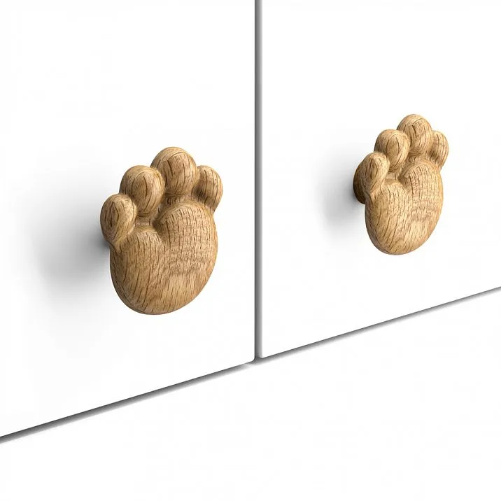 Original handle made of solid oak or beech in the shape of a paw
