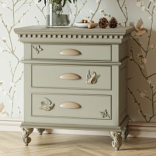 Carved trim K-017 from solid beech and oak, photo in interior