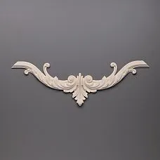 Luxurious dining room with wall decoration using molding and polyurethane elements