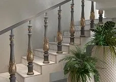 Wooden stair baluster L-103 combined with handrails and posts