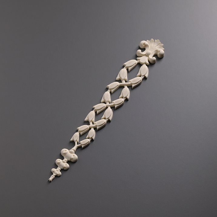 Carved polyurethane overlay NPU-116, a decorative element for classic interiors. Stavros polyurethane molding for painting, universal application.