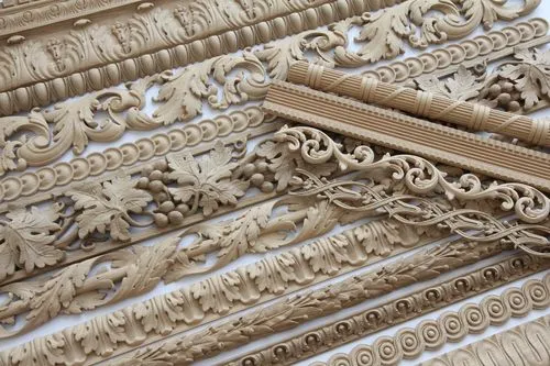 Carved wooden door casings in Ulyanovsk