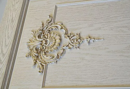 Classic decorative polyurethane element for ceiling finishing