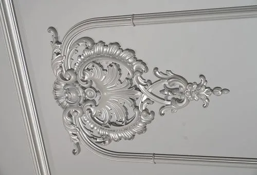 Silver-finished polyurethane molding in a modern interior