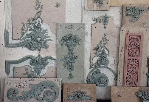 Set of master models of moldings with plant ornaments and scrolls, prepared for ceiling decoration in the classical style.