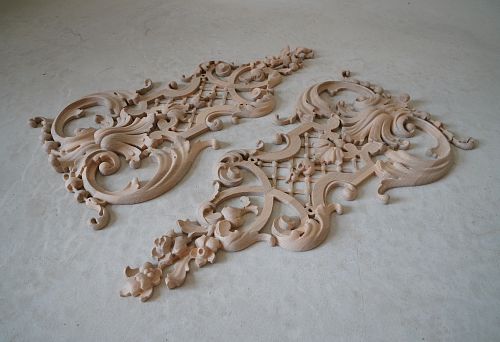 Carved Wooden Inlays for Furniture, Pair of Baroque Ornament in Beech