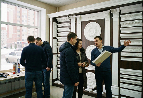 Polyurethane stucco in Tyumen: in-store consultation and selection of cornices, moldings, and rosettes