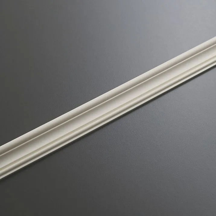 STAVROS polyurethane molding MLDPU-003&mdash;front view, white profile 35&times;12 mm on a dark gray background, strip width 35 mm