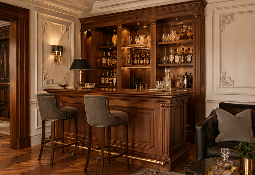 Classic style home bar: wooden decor and polyurethane molding