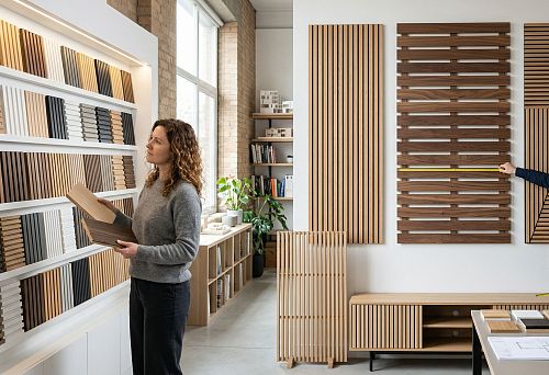 Slat panel for walls and furniture: how to choose material and format