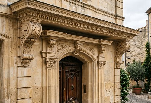 Decorative facade elements for the entrance group of a private house