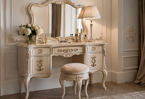 Classic style vanity table: wooden legs and polyurethane molding