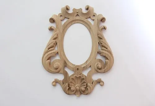 Oval Wooden Frame with Carving for Painting or Portrait Decoration