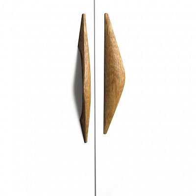 Furniture handle HL-001 из массива дуба на фоне деревянной поверхности