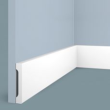 B70V1 baseboard, HI WOOD polystyrene, 70 mm height, smooth white surface