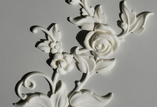 Polyurethane molding in Saint Petersburg &mdash; a branch with leaves for decoration