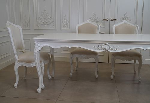 White Furniture with Carving &ndash; an Elegant Solution for the Dining Room