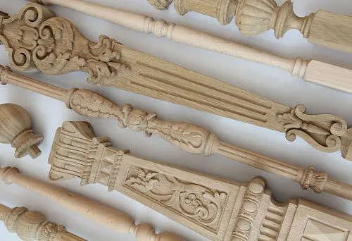 Flat decorative balusters made of solid oak and beech &mdash; hand-carved