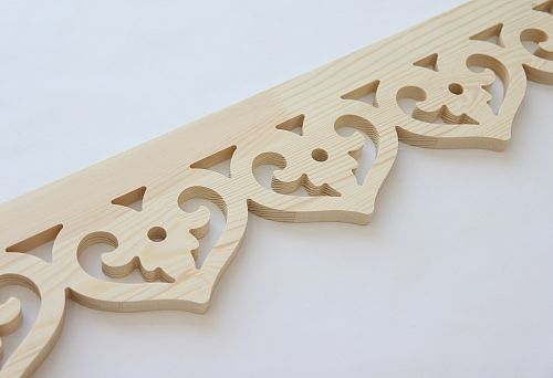 Buying carved skirting boards is easy &mdash; just don&rsquo;t make a mistake with the manufacturer