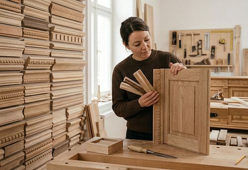 Wooden moldings: how to choose a wooden molding for finishing and decoration