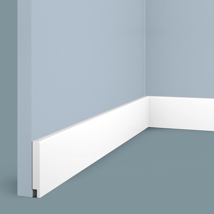 Floor skirting board B70N from polystyrene HI WOOD, 70 mm high, with absolutely smooth surface without decorative stripes