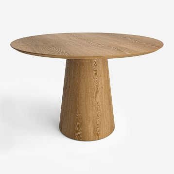 Camelot 002-015 oak table &mdash; round wooden table in modern style, front view