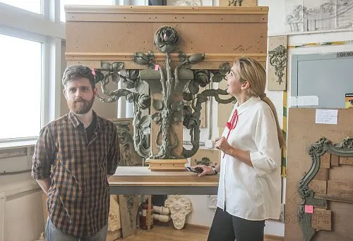 Large decorative element with floral ornament, intended for furniture decoration