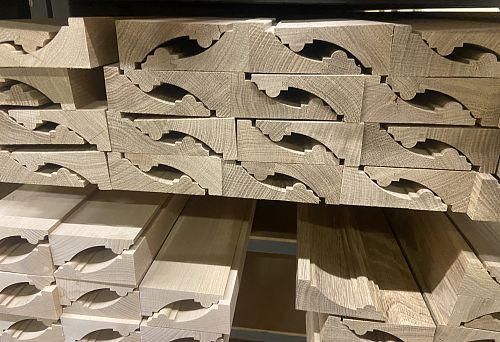 Decorative interior laths made of natural wood for walls and ceilings.