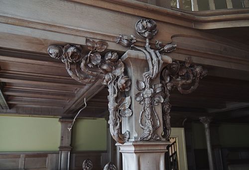 Wooden decor: inspiration from the depths of centuries