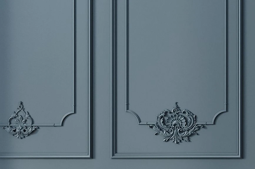 Petersburg decorative frames with shaped corners and bottom stucco accents