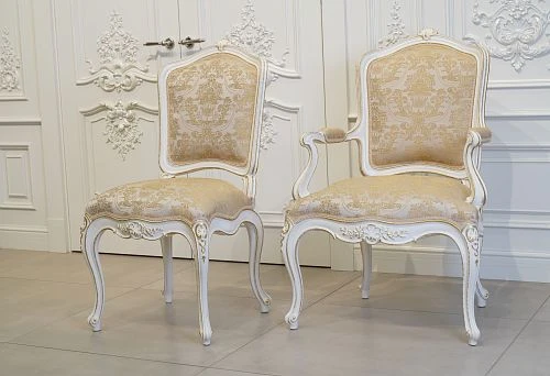 Classic furniture with refined design &ndash; combination of beauty and comfort