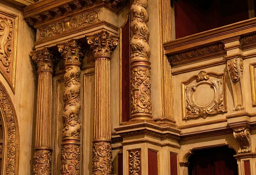 Carved Columns and Moldings in Theater Stage Design