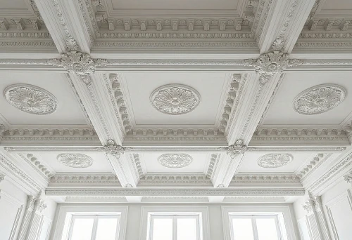 Polyurethane ceiling moldings: cornices, rosettes and coffers