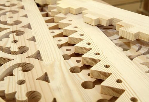 HOUSE CARVING