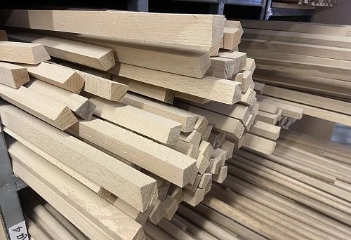 Close-up of wooden round blanks &mdash; materials for finishing