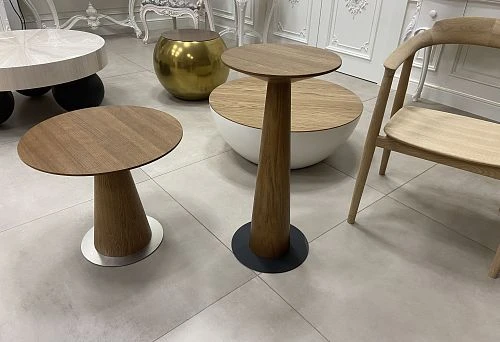 Modern Italian Tables and Chairs in Wood in an Elegant Interior