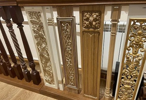 Collection of carved and turned elements for staircases made of oak and other wood species