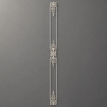 Overall view of Relief decoration CPU.VRS-058, showcasing elegant scrolls and rich ornament