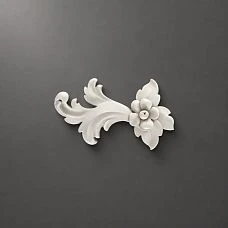 Molding decoration NPU-425L in close-up, showing the floral motif and elegant scrolls