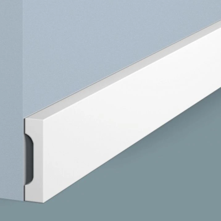 Skirting board W40V1 POLYSTYRENE HI WOOD 40 mm x 10 mm x 2.0 m. close-up