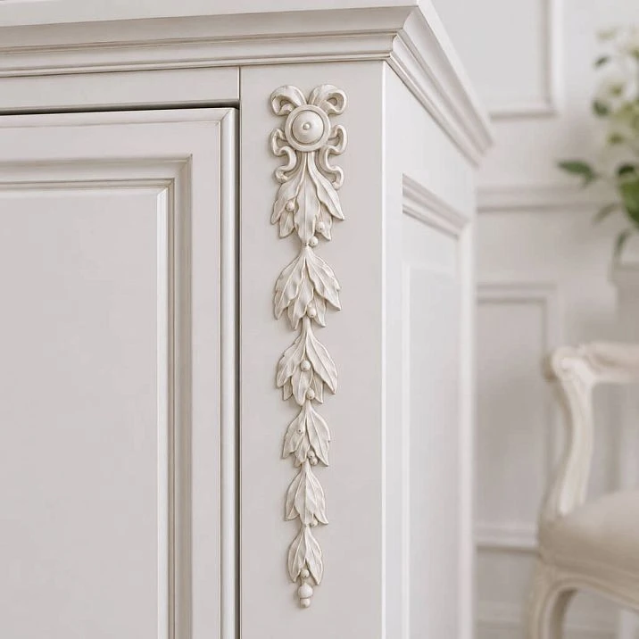Wooden overlay N-498 for decorating facades and interior compositions.
