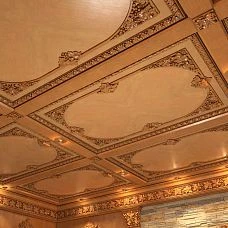 Interior photo, ceiling decoration with carved rosette R-067R from the 'Grape' collection