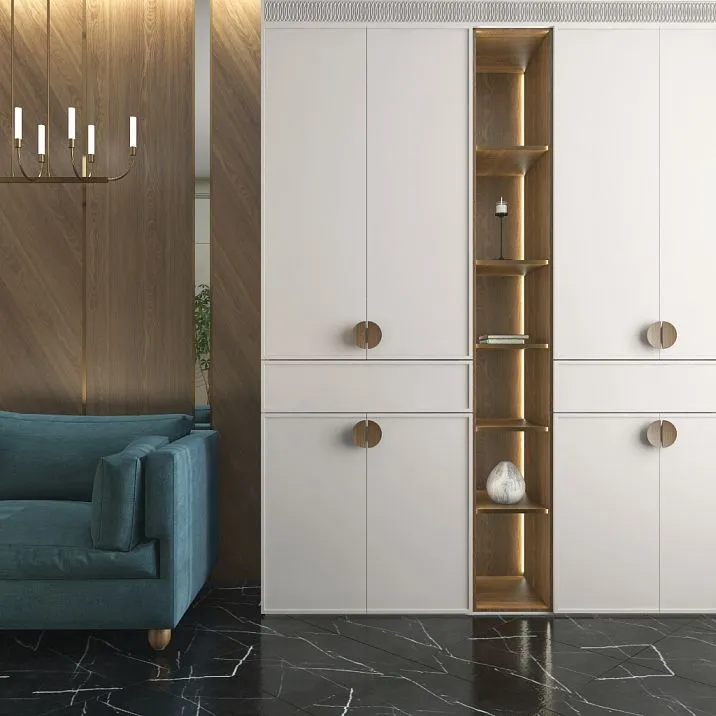 Wooden semi-circular furniture handle